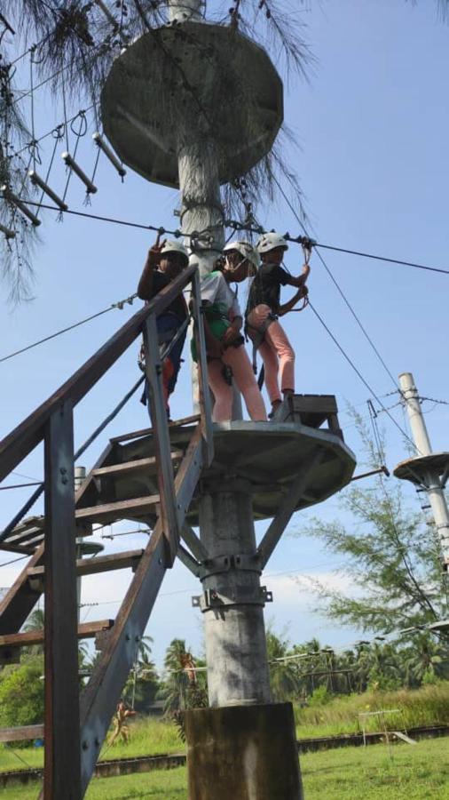 Kanopi Tipi Hotel Kampung Sungai Rengit Esterno foto